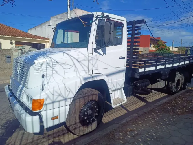 Mercedes 1214