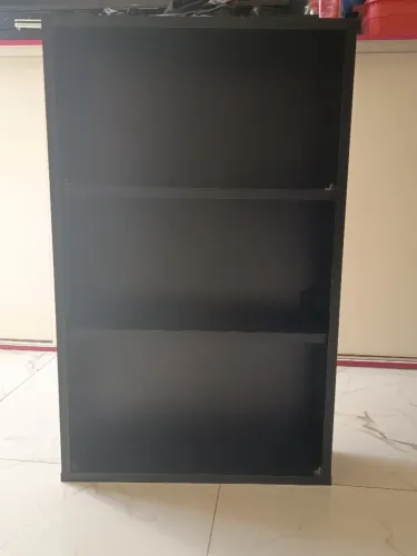 Prateleira em MDF preta semi nova super barato pra retirar