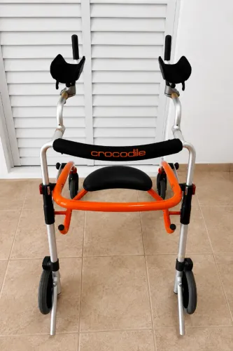 Andador Crocodile R82 + Apoio antebraço + Assento