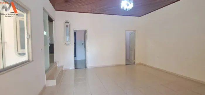 Casa nos Altos na Sacramenta com 3 Quartos, 2 Suítes e Excelente Acabamento