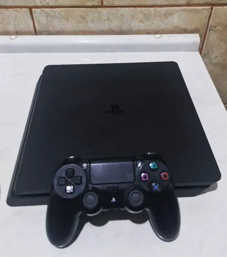 Playstation 4 Slim 1TB + Controle