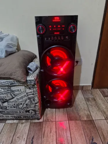 Vendo caixa de som pirâmide amvox 1000w