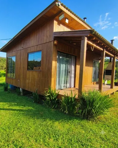 Sitio de 2 Hectares à Venda! Com cabana confortável, açude e muita tranquilidade.