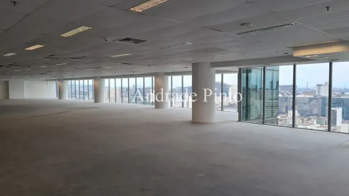 Locação - Excelente andar corporativo com 1.807m² Centro - Rio de Janeiro - RJ