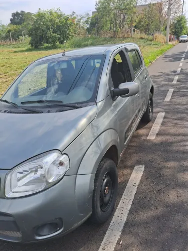 Fiat Uno Vivace Celeb. 1.0 EVO F.flex 8V 5P 2011