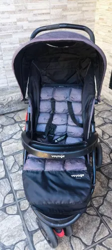 Carrinho de bebê Voyage