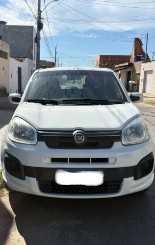 Fiat Uno Attractive 1.0 EVO Fire Flex 8V 5P 2020