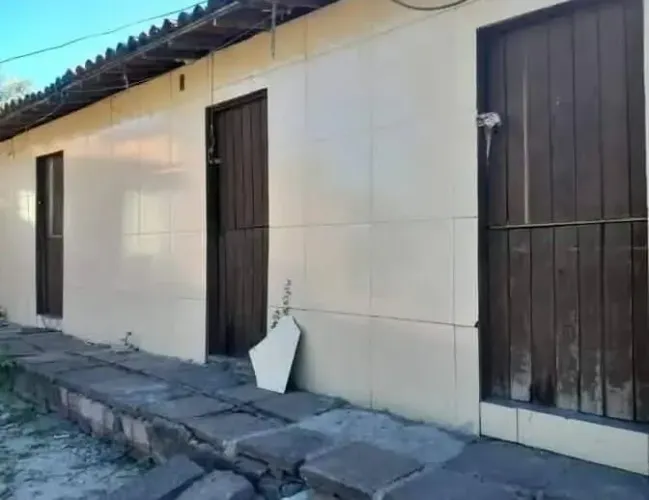 Aluguel casa 250,00 mensal