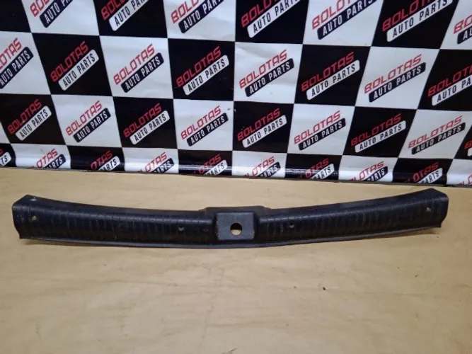 2936 Moldura Batente Porta Malas Corsa Hatch 1994 A 1998 Original
