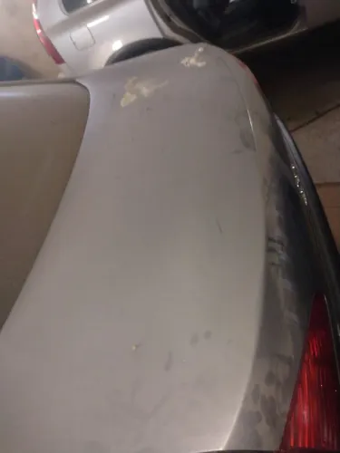 Tampa traseira Peugeot 607 ano 2001