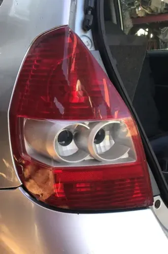 Lanterna lado esquerdo Honda Fit 2004 a 2008