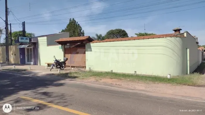 Venda de Casas / Padrão na cidade de Itirapina