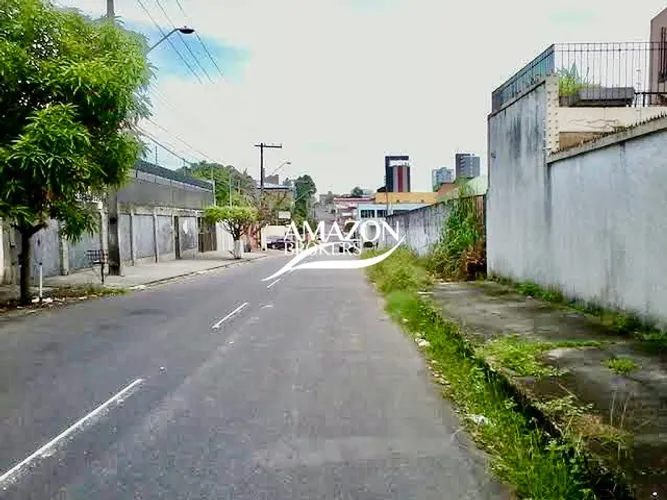 Vieiralves - 900 m2 - Terreno em Nossa Sra das Graças - Vendo