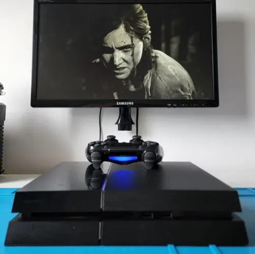 Vendo - PS4 1 TERA c/ Jogos (THE LAST OF US II) - Oferta Imperdível!