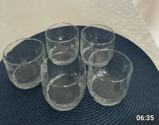 Jogo de 5 Copos de Vidro Transparente