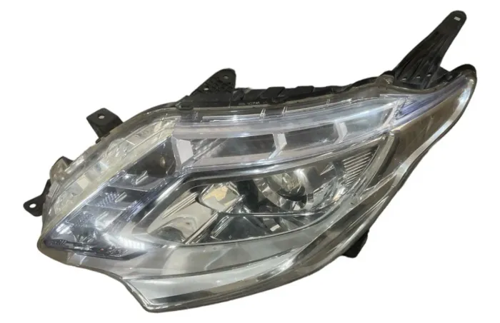 Farol da Mitsubishi L200 Triton 2017 2018 2019 Lado esquerdo