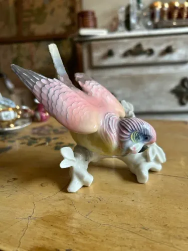 Escultura Porcelana Alemã Cacatua Antiguidades