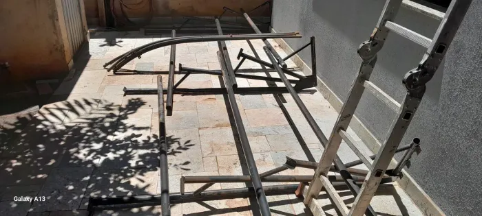Estrutura de ferro para área externa 4.90cmx2.10cm