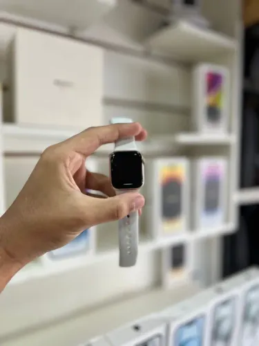 APPLE WATCH SÉRIE 4 40MM GPS + LIGAÇÃO 