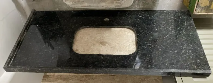 Pia de Granito Verde Ubatuba - 120x60cm sem frontão