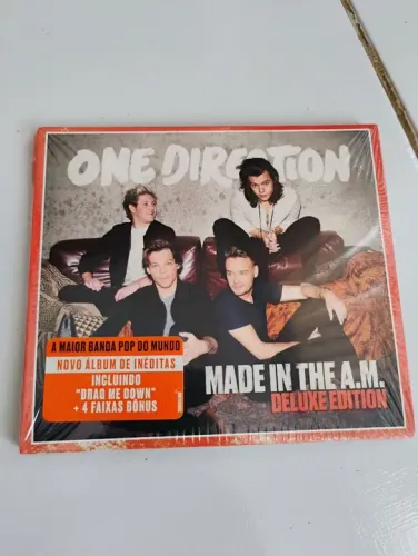 Cd one direction made in the a.m deluxe edition lacrado(aceito olxpay)