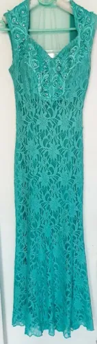 Vestido de renda azul tifany