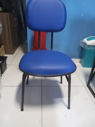 Cadeira fixa escritório em Corino 