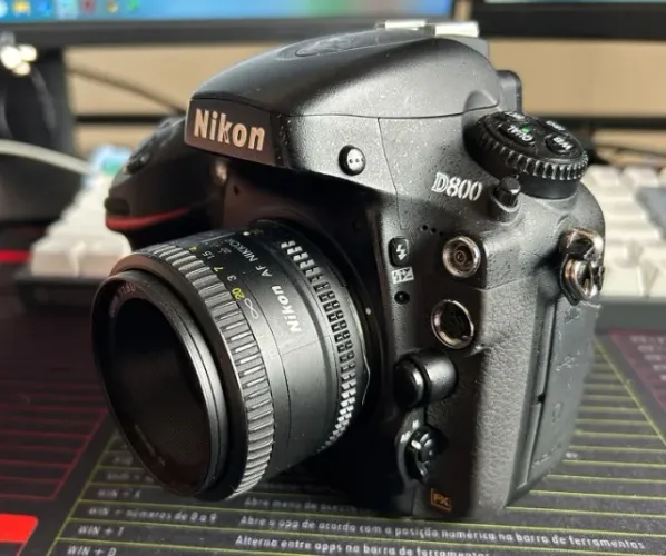 Camera Nikon D800 + 50mm 1.8