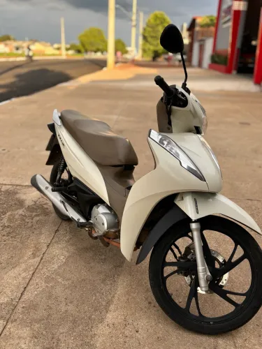 Biz 125 21/21 completa cor branca