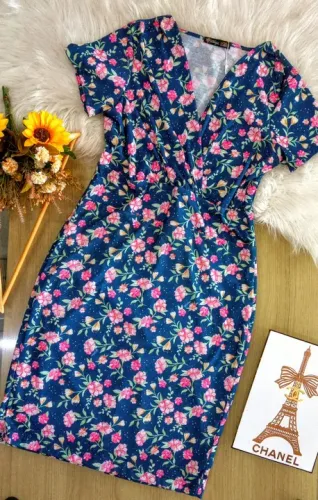 vestido tubinho floral