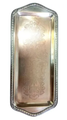 Bandeja de metal antiga com desenhos florais 