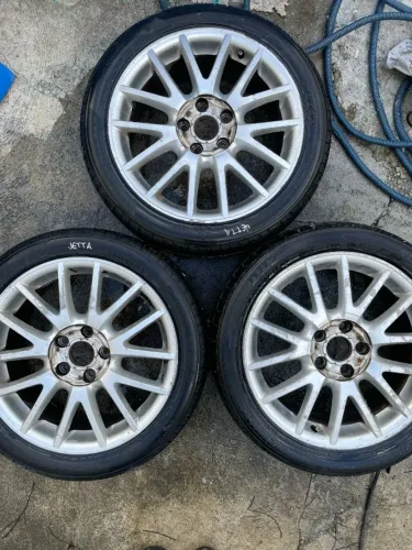 Roda C/ Pneu Jetta 2.5 2008 Aro 17 (Unidade)