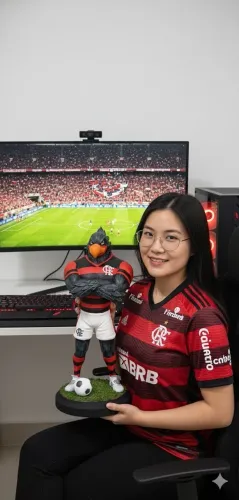 Boneco Mascote Urubu "Rei" - Decoração Fanático Futebol