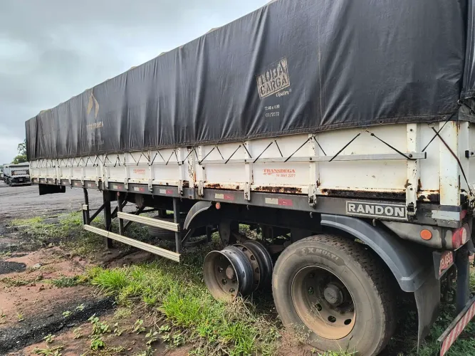 Rodotrem graneleiro randon