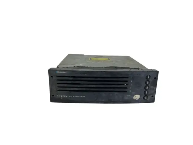 Radio CD Player 5 disc Blaupunkt 8635132 