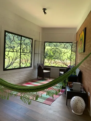 Chacara com 1.000m2 sendo 03 suites em Santo Antonio do Pinhal