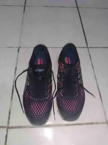Tênis Asics Cumulos 27