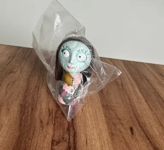 MINI BONECO SALLY - FILME O ESTRANHO MUNDO DE JACK SKELLINGTON TIM BURTON'S-JAPAN