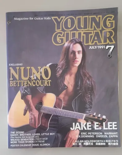Revista Japonesa Young Guitar