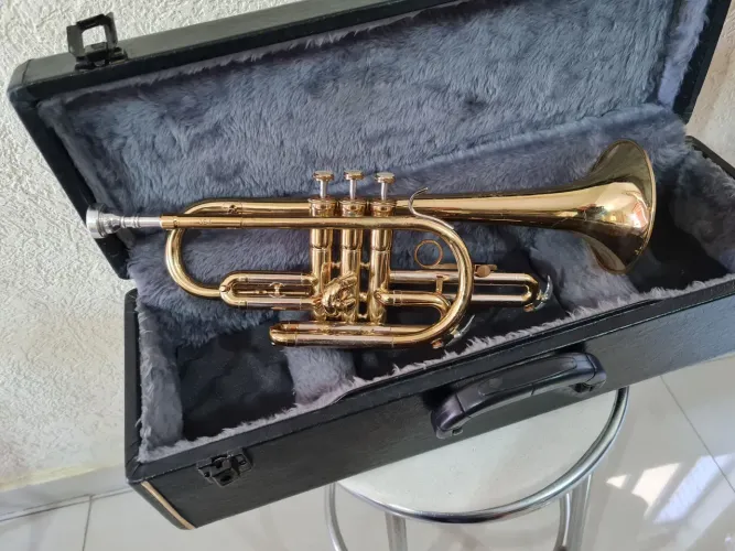 Cornet marca Conn Si Bemol  - Laqueado