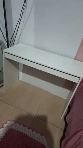 Mesa nova em mdf com gaveta 