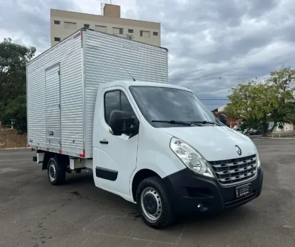 2022 - RENAULT MASTER CHASSI + BAÚ DE ALUMÍNIO COM PORTA LATERAL - ( C: 3,50 X A: 2,35 X L