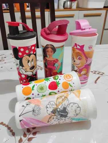 Jogo de copo dá Tupperware 