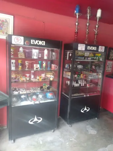 VITRINE DE LOJA EVOKE