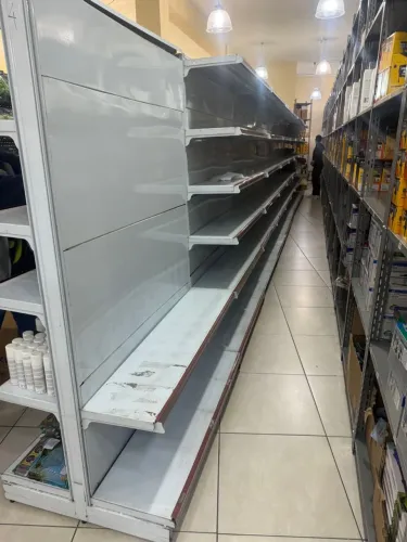 Gondolas para comércio 500,00