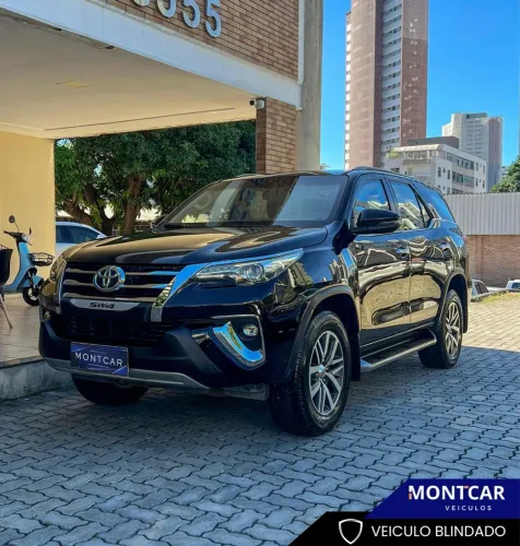 Toyota Hilux SW4 SRX 4X4 2.8 TDI 16V Dies. Aut. 2018