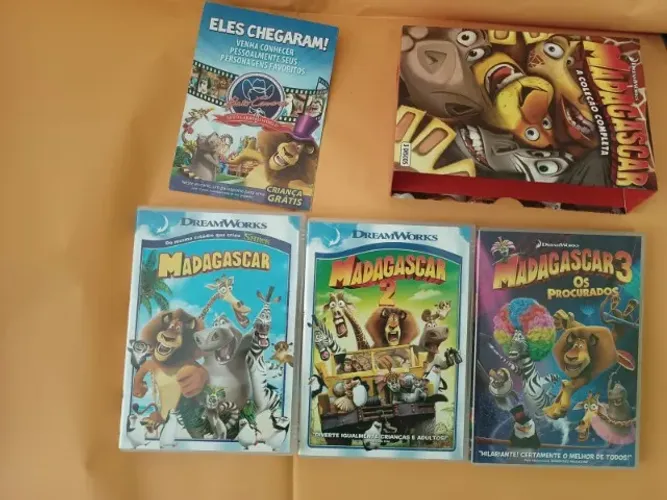Trilogia Madagascar Original 3 DVDS com Box