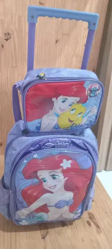 Furo no bolso laterais