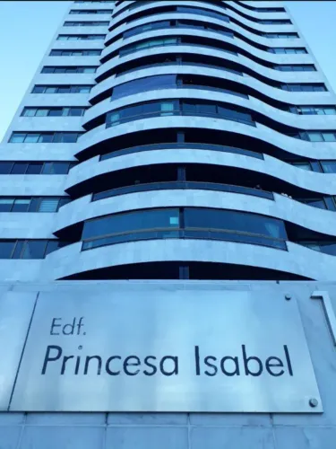 Edf Princesa Isabel 180m Av Boa Viagem. (Ref.: AP98L)