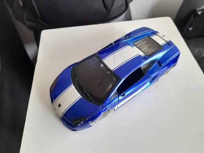 Miniatura de Lamborguini Gallardo LP 560-4, Maisto, 1/24, leia a descrição